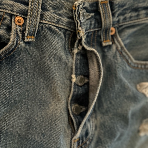 Levi’s 501 hand distressed jeans denim straight leg women’s ripped 27 26 small - Picture 7 of 10